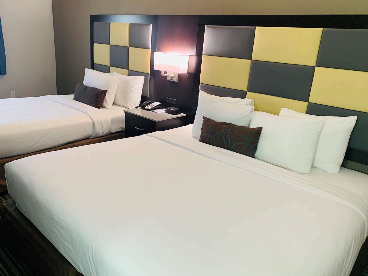 Surestay Plus Hotel By Best Western Redding Værelse billede